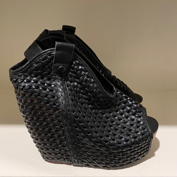 Jeffrey Campbell Shoes - Jeffrey Campbell black woven wedge shoes 8.5